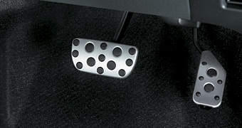 Aluminum pedal set (AT car)